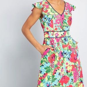 ModCloth NWOT Eyes On You Maxi Dress in Green Floral